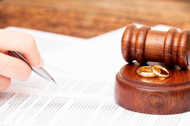 Your Guide to Hiring a Divorce Lawyer for Complex Divorce