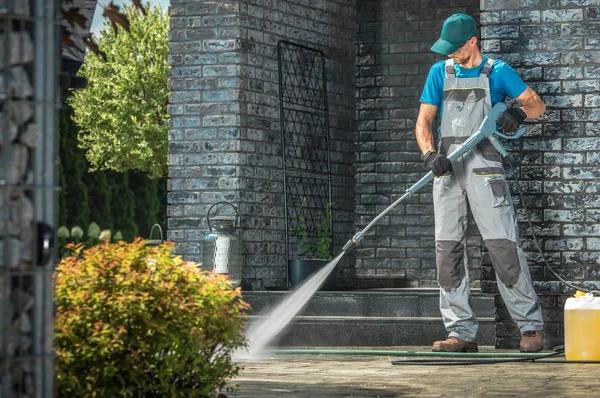 Local Pressure Washing Columbus Specialists You Can Count On