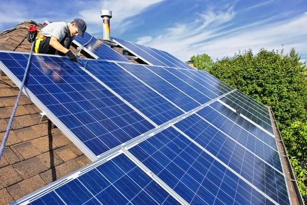 Solar Panel Generation Costs vs Long-Term Savings