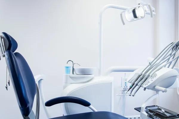 North Vancouver Dentist for Teeth Whitening and Smile Care