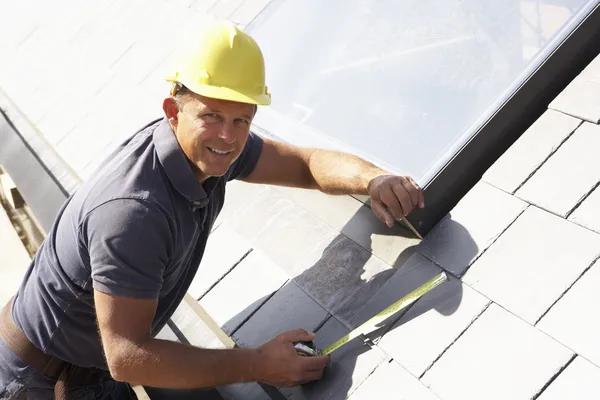 Professional Roofing Contractor Bellevue with Expert Roofing Team