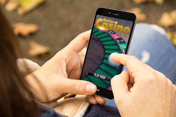 Enjoy Safe Gaming with Mejores Sitios para Jugar Poker Online Experience